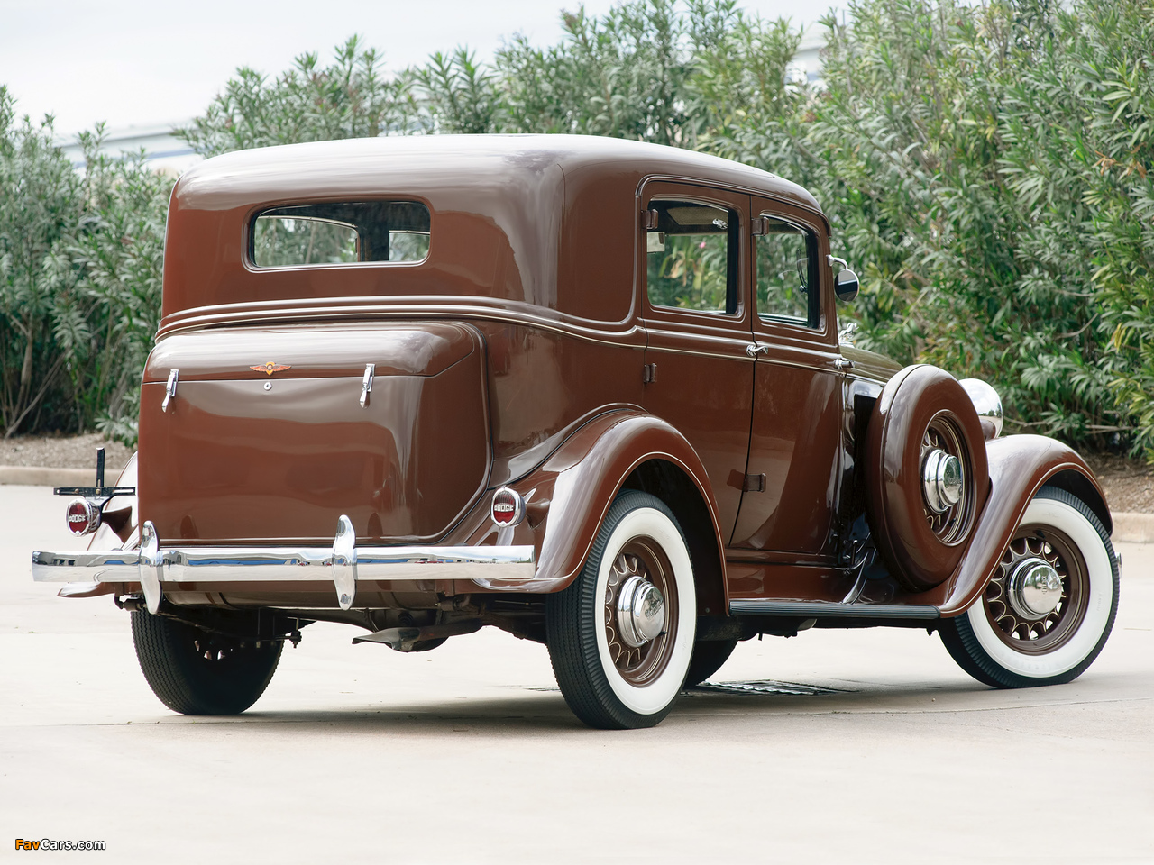 Pictures of Dodge DP 4-door Salon Brougham 1933 (1280 x 960)