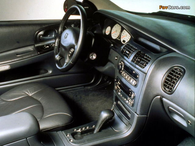 Dodge Intrepid (II) 1998–2004 pictures (640 x 480)