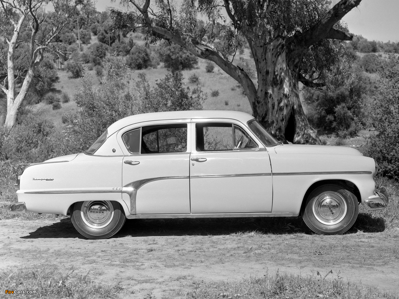 Photos of Dodge Kingsway Coronet 1956 (1280 x 960)
