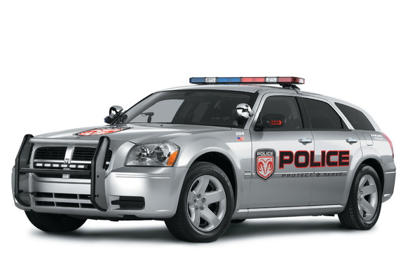 Dodge Magnum Police Car 2005–08 wallpapers