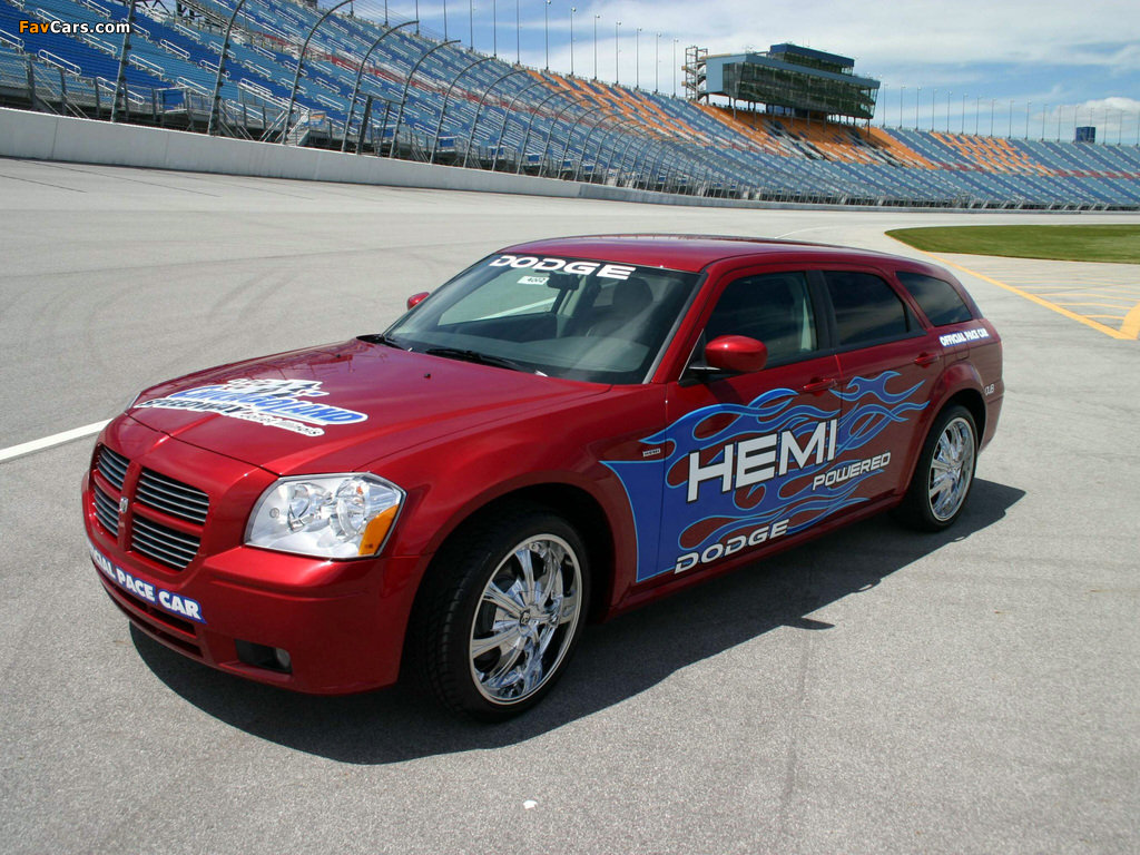 Photos of Dodge Magnum RT Chicagoland Pace Car 2005 (1024 x 768)