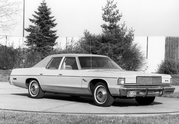 Pictures of Dodge Royal Monaco Brougham Sedan (DP41) 1976