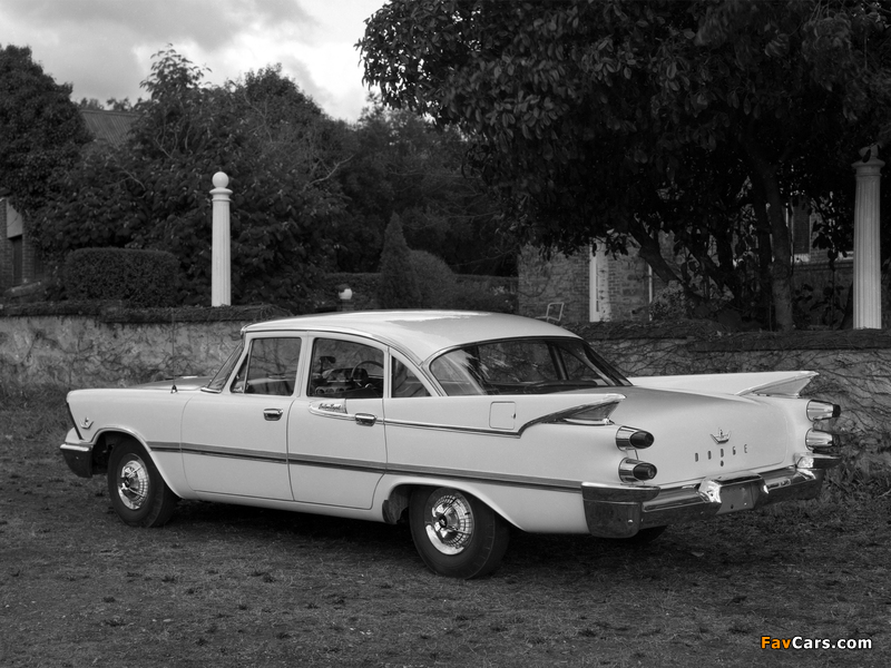 Dodge Phoenix Custom Regal (PD4) 1960–61 wallpapers (800 x 600)