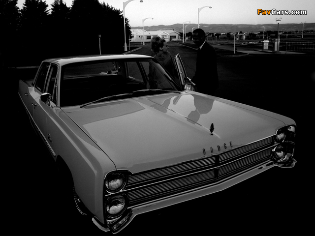 Dodge Phoenix Sedan (DC) 1967–68 pictures (640 x 480)