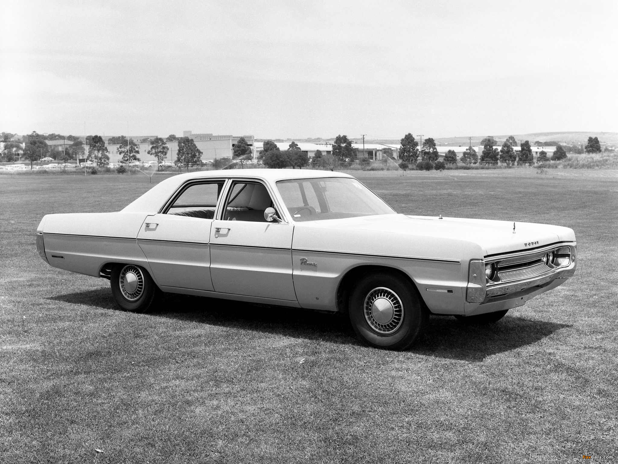 Dodge Phoenix Sedan (DG) 1971–73 photos (2048 x 1536)