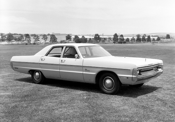 Dodge Phoenix Sedan (DG) 1971–73 photos