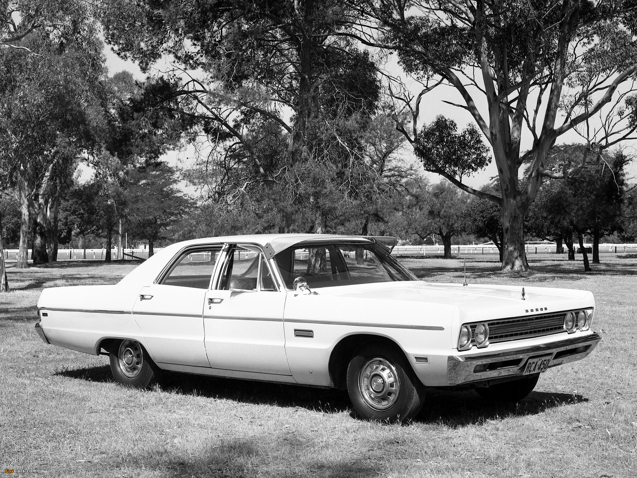 Photos of Dodge Phoenix 1970 (2048 x 1536)