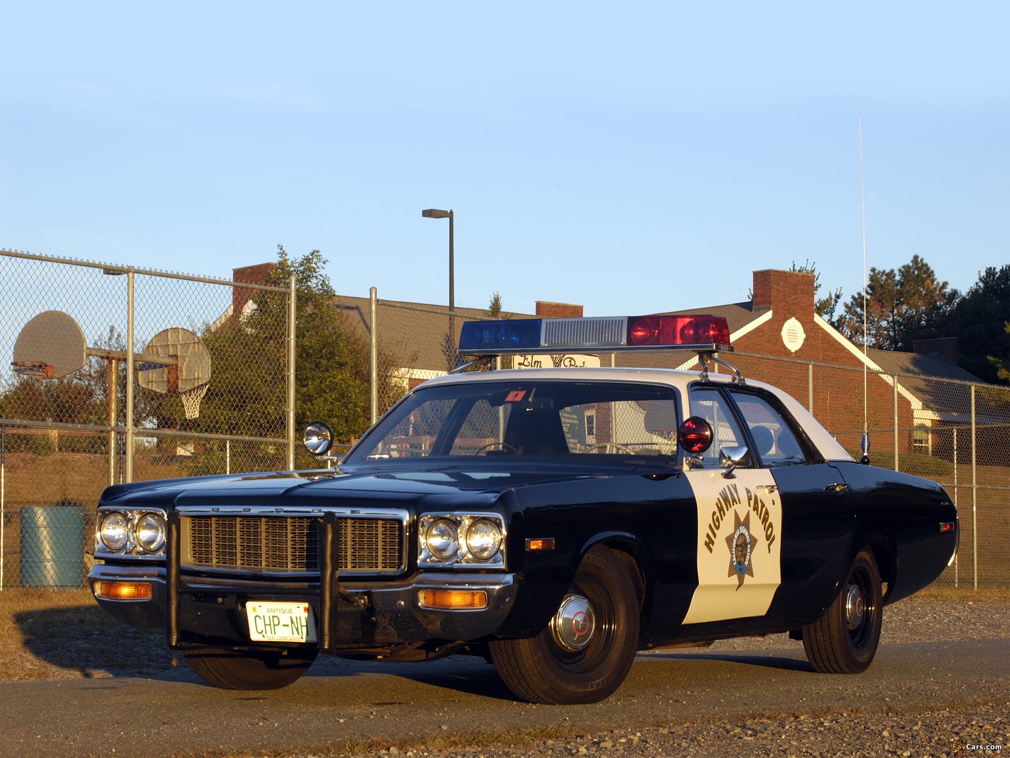 Dodge Polara Police 1973 pictures (2048 x 1536)