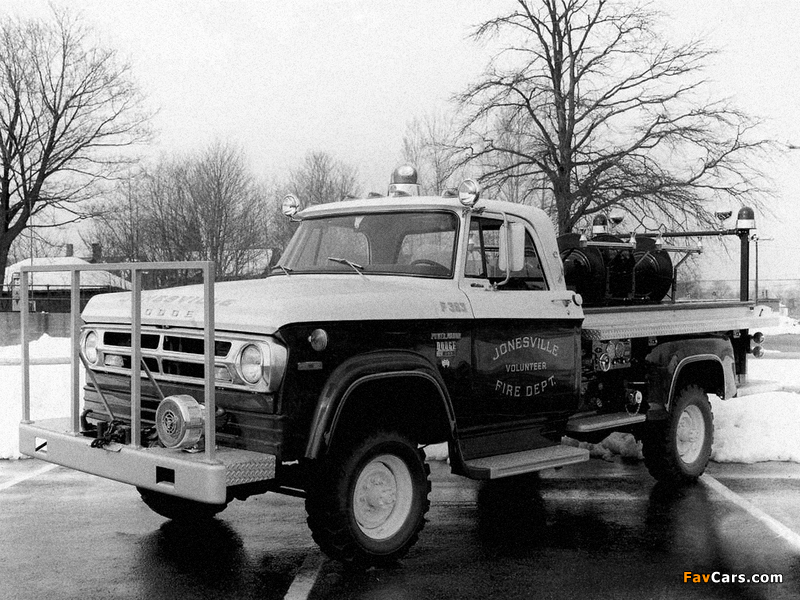 Images of Dodge W300 Power Wagon Rescue by Maxim 1971 (800 x 600)