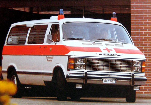 MOWAG Dodge Ram Wagon Ambulance (B300) 1979–93 images