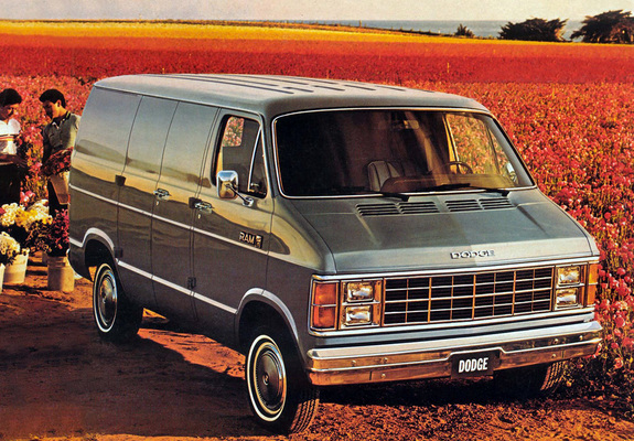 Dodge Ram Van 1979–93 pictures