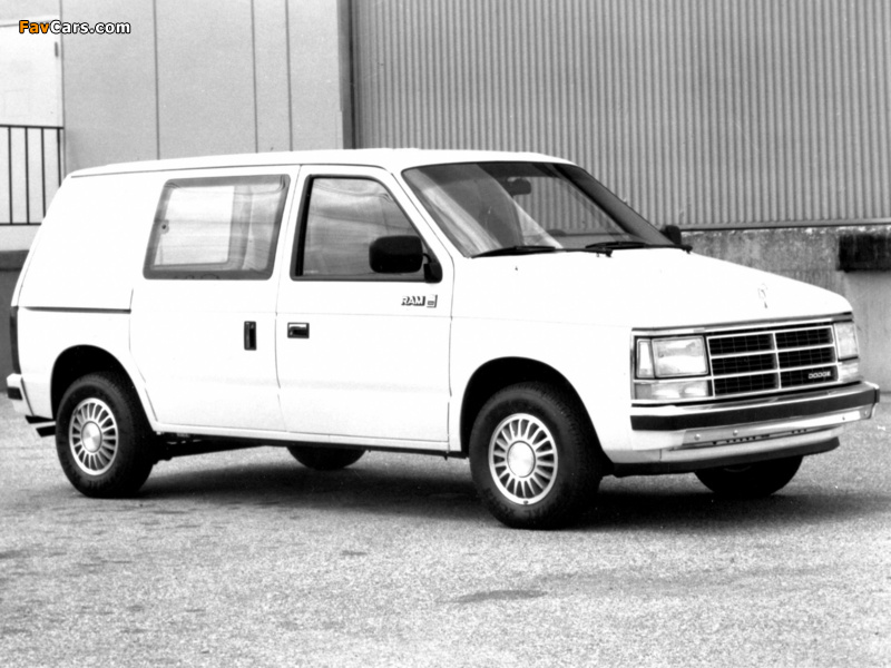 Dodge Mini Ram Van 1984–88 wallpapers (800 x 600)
