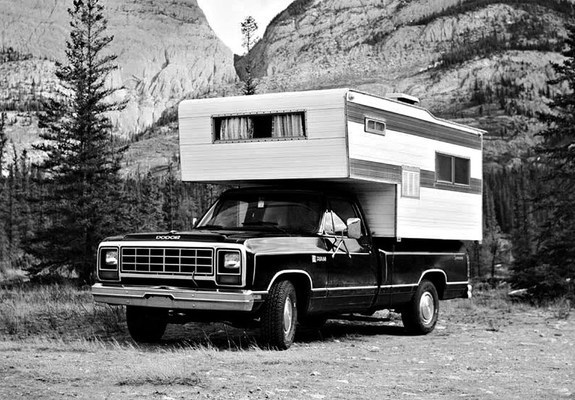 Dodge Ram Camper (W150) 1981–86 images