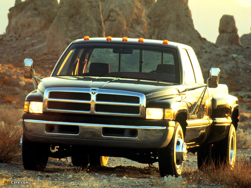 Dodge Ram 3500 Club Cab 1994–2002 images (1024 x 768)