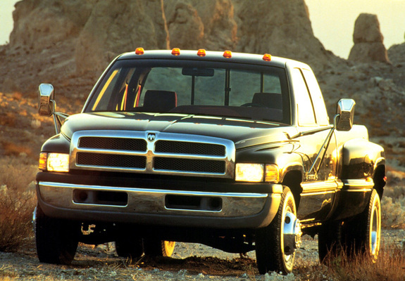Dodge Ram 3500 Club Cab 1994–2002 images