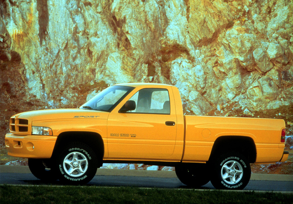 Dodge Ram 1500 Sport Regular Cab 1994–2001 images