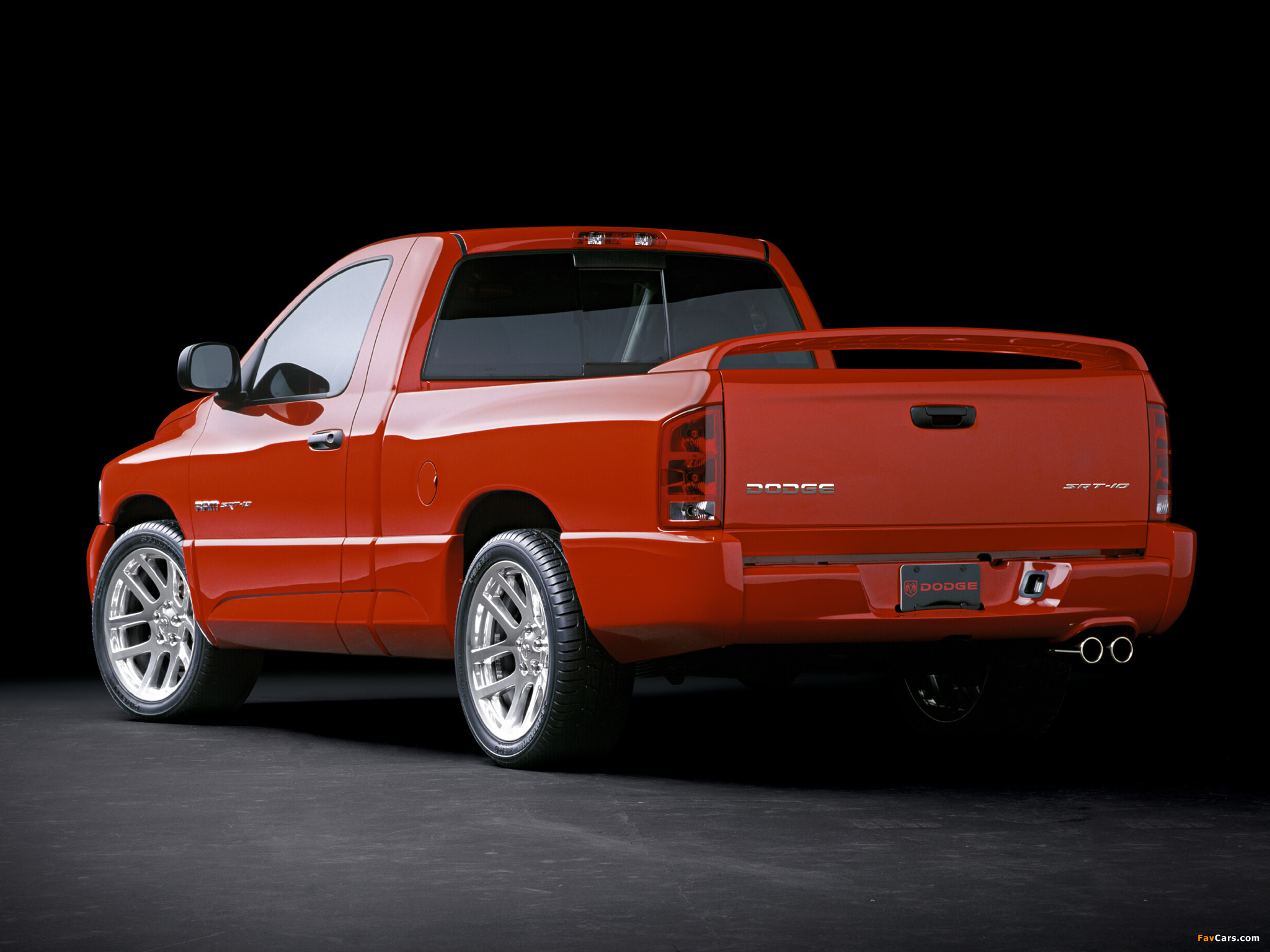 Dodge Ram SRT10 2004–06 wallpapers (2048 x 1536)
