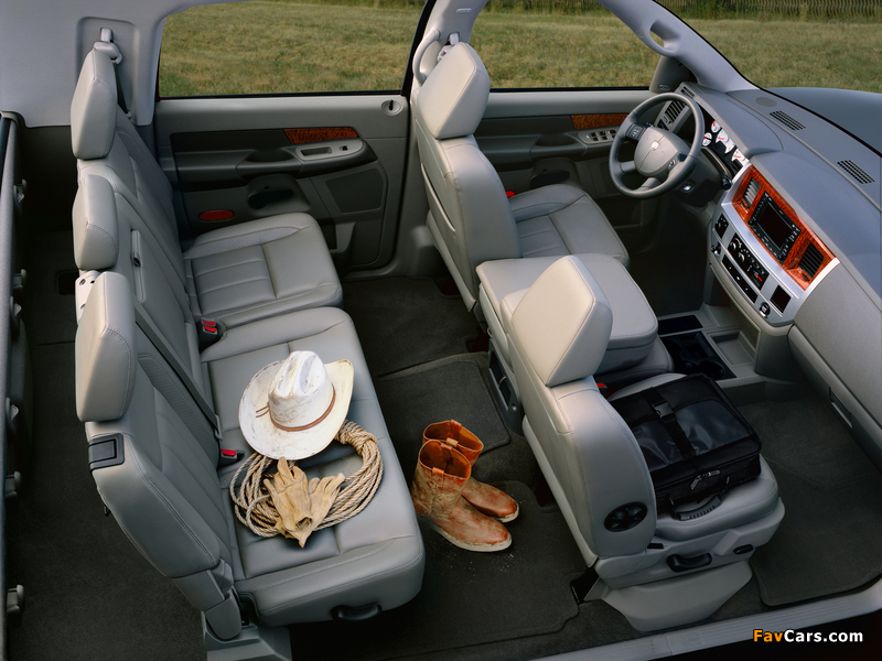 Dodge Ram 3500 Mega Cab 2006–09 pictures (800 x 600)