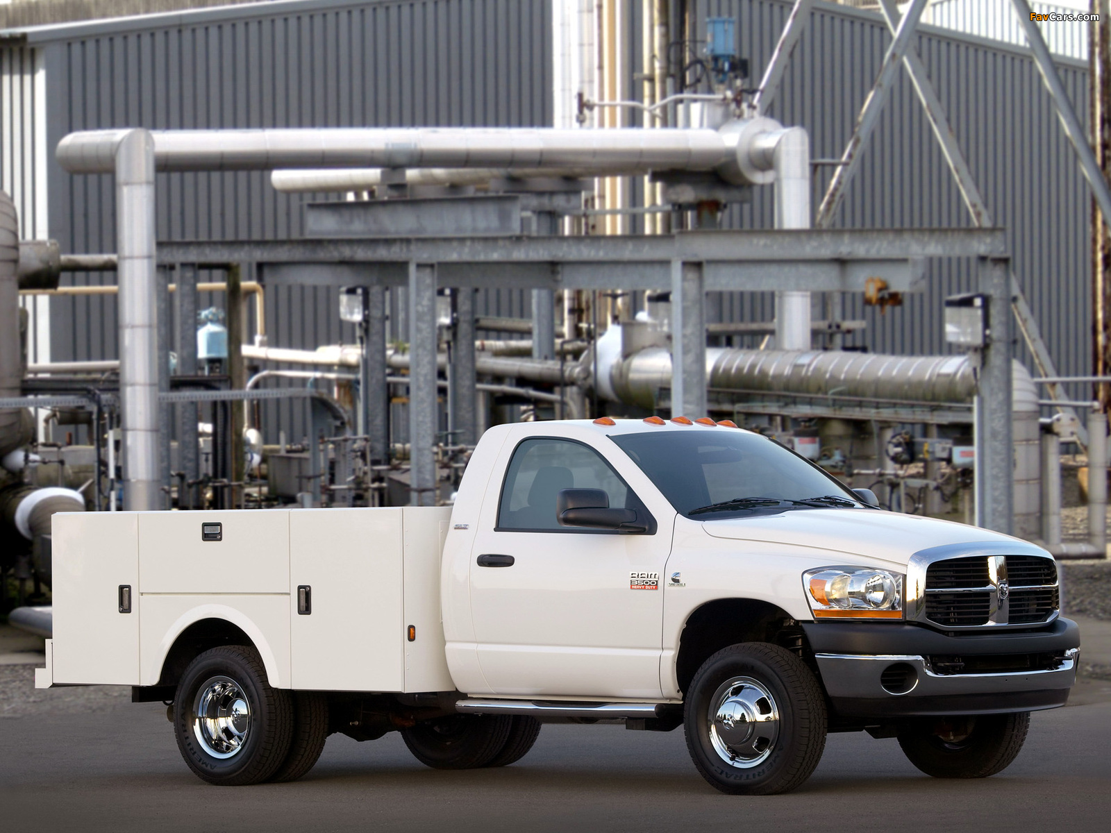 Images of Dodge Ram 3500 Chassis Regular Cab 2006–09 (1600 x 1200)