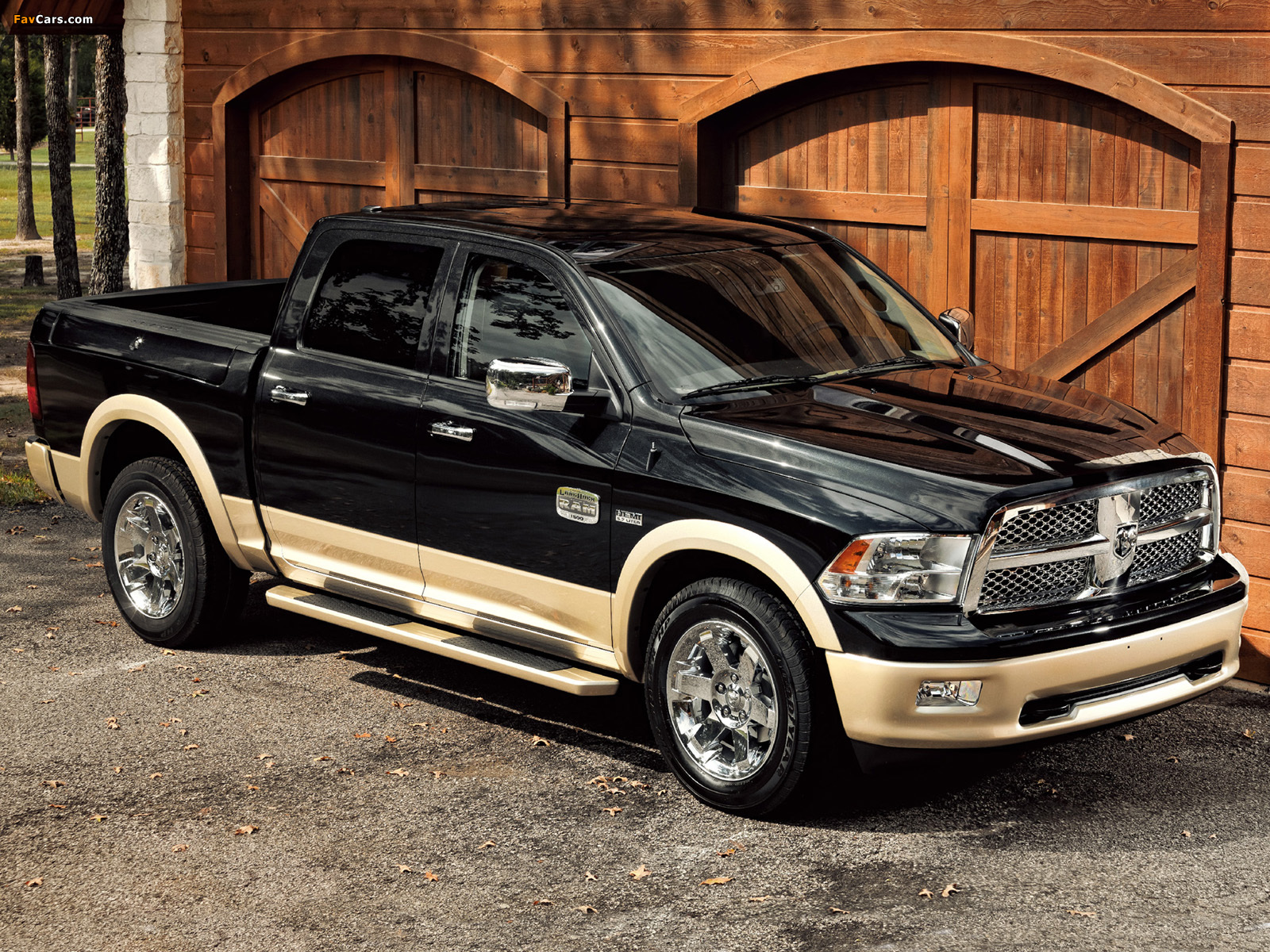 Images of Ram 1500 Laramie Longhorn Crew Cab 2011–12 (1600 x 1200)