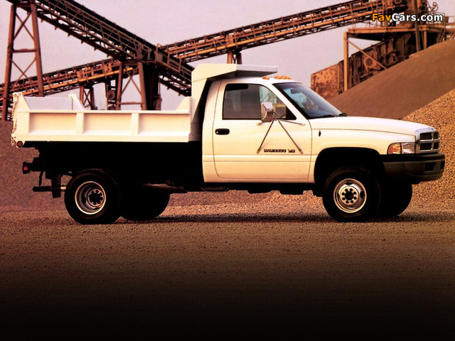 Pictures of Dodge Ram 3500 Chassis Cab 1994–2002 (640 x 480)