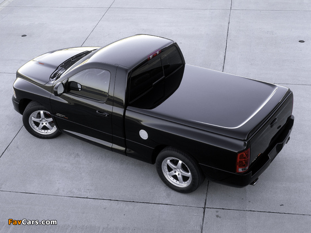 Pictures of Dodge Ram SRT10 Concept 2002 (640 x 480)