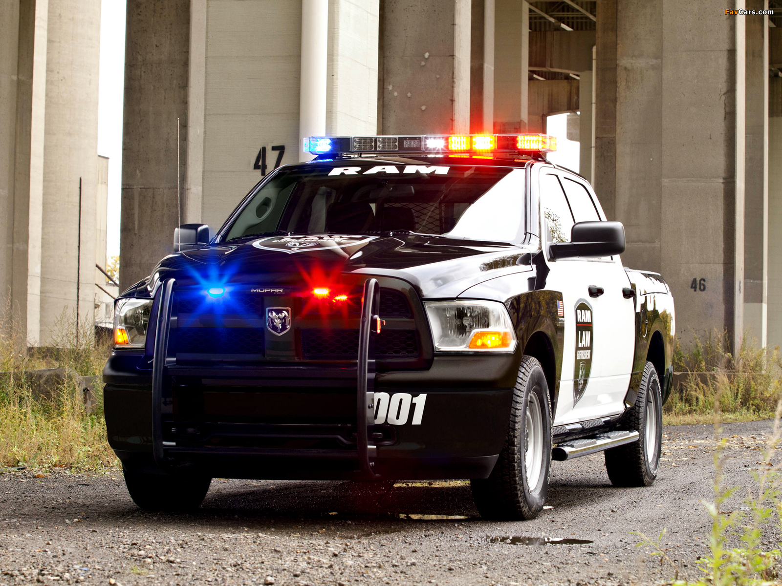 Ram 1500 Crew Cab Special Service Package Police Truck 2011 wallpapers (1600 x 1200)