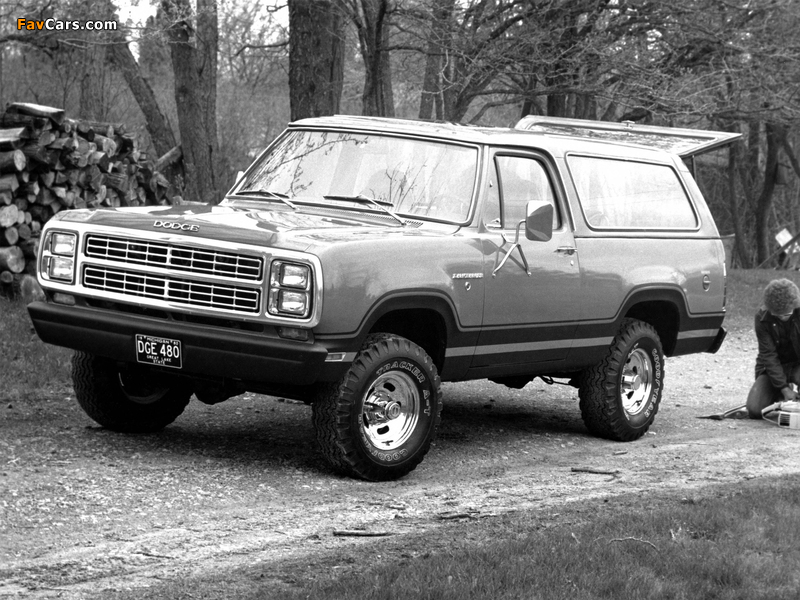 Dodge Ramcharger SE 1980 wallpapers (800 x 600)