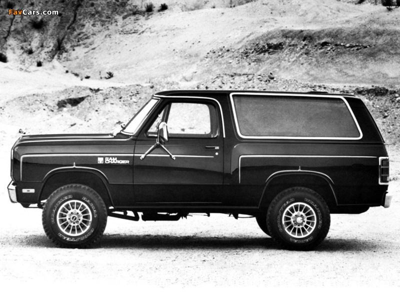 Dodge Ramcharger 1982 photos (800 x 600)
