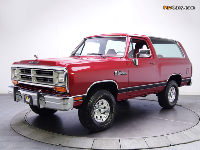 Dodge Ramcharger 1988 images (640 x 480)