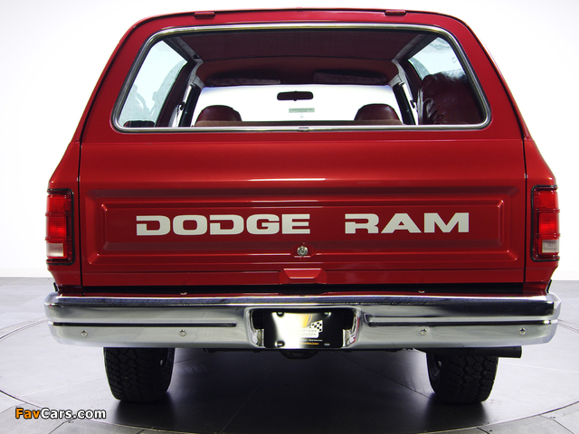 Dodge Ramcharger 1988 wallpapers (640 x 480)