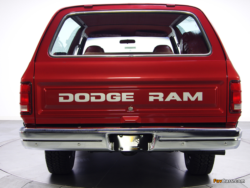 Dodge Ramcharger 1988 wallpapers (800 x 600)