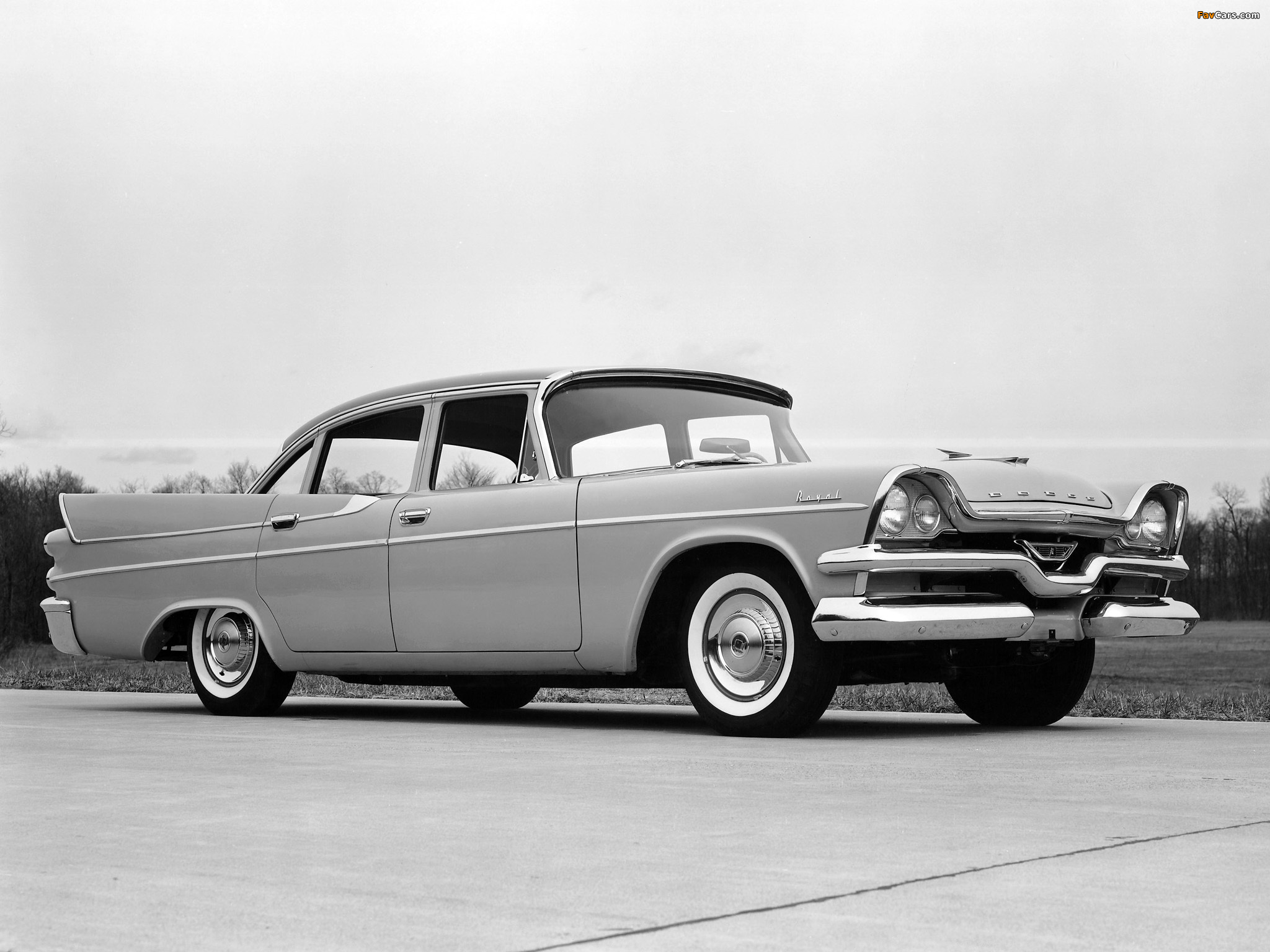 Dodge Royal Sedan 1957 photos (2048 x 1536)