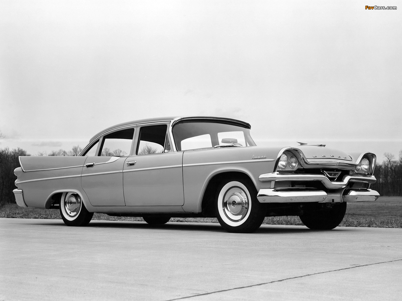 Dodge Royal Sedan 1957 photos (1280 x 960)