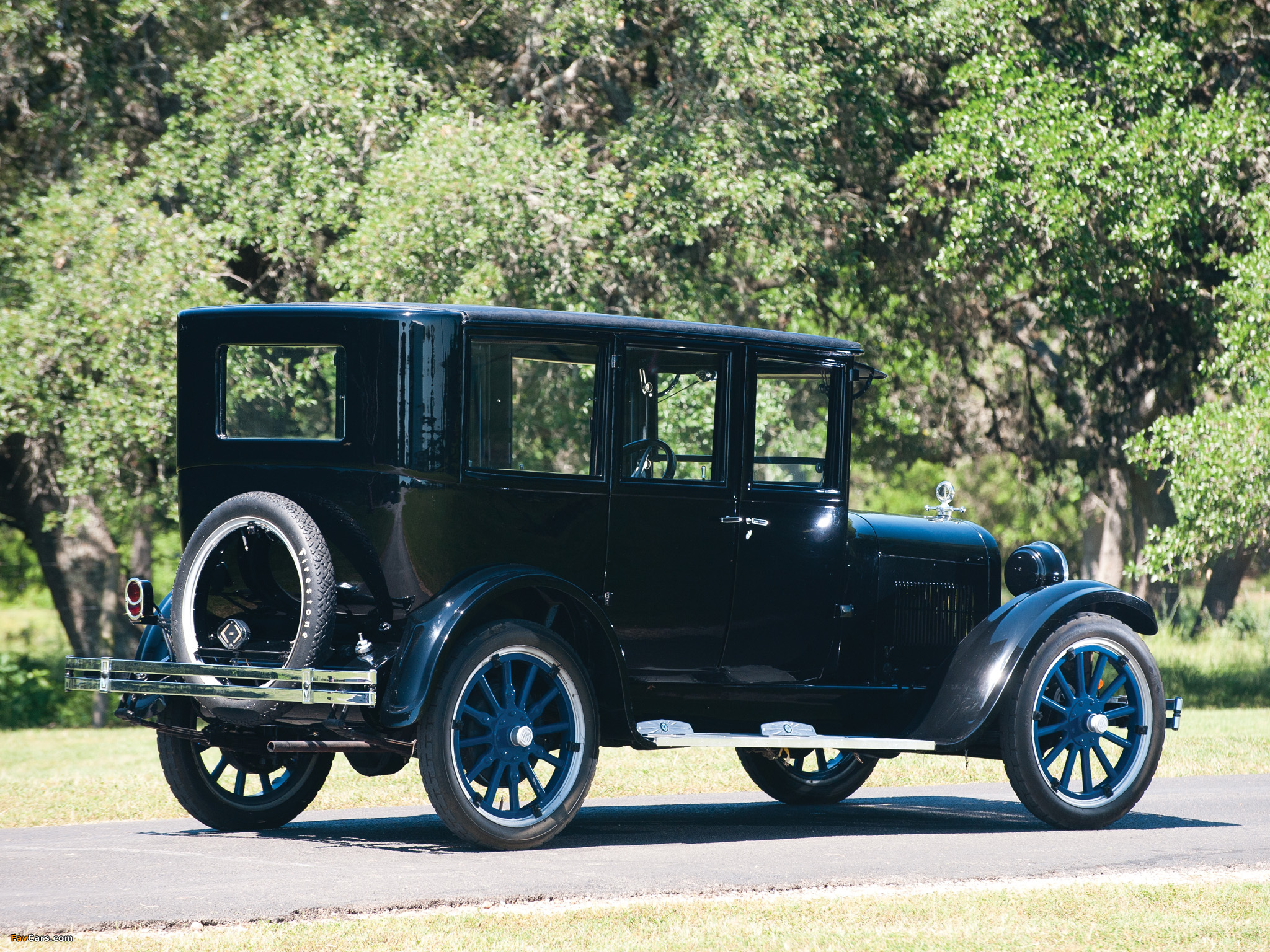 Dodge Series 116 Special Sedan 1925 images (2048 x 1536)