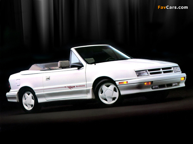 Photos of Dodge Shadow Convertible 1991–93 (640 x 480)