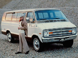 Pictures of Dodge Sportsman SE Wagon 1974