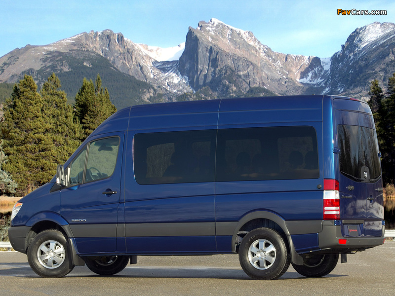 Dodge Sprinter 144 High Roof 2006–09 pictures (800 x 600)