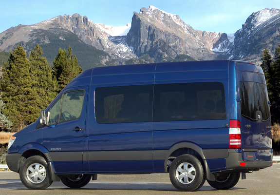 Dodge Sprinter 144 High Roof 2006–09 pictures