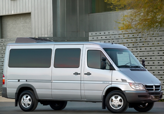 Images of Dodge Sprinter 2002–06