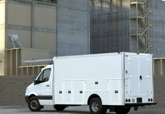 Images of Dodge Sprinter Chassis Cab 2006–09