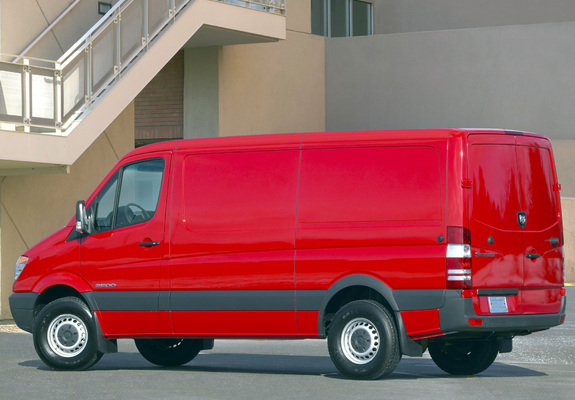 Photos of Dodge Sprinter Van 144 2006–09