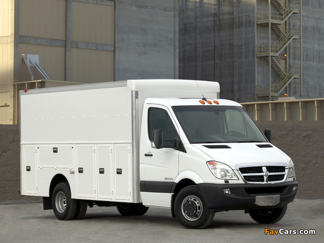 Dodge Sprinter Chassis Cab 2006–09 wallpapers (640 x 480)