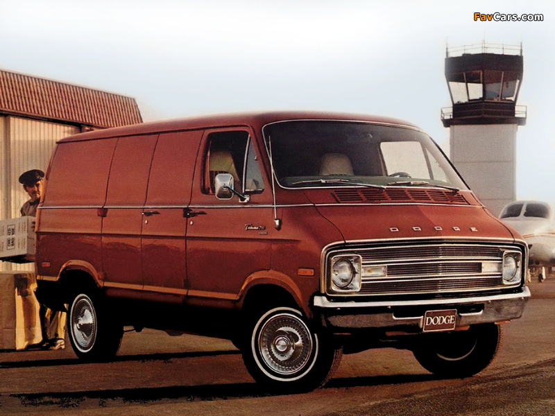 Dodge Tradesman 1977 images (800 x 600)