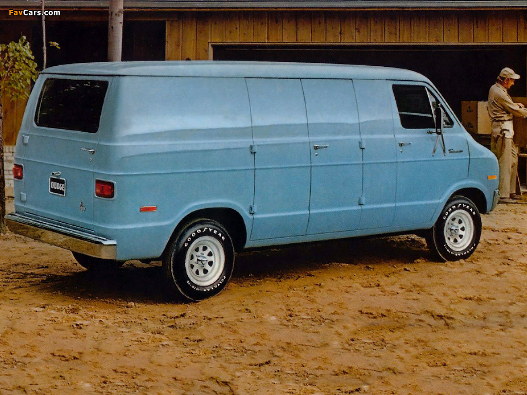 Dodge Tradesman Maxivan 1977 wallpapers (1024 x 768)