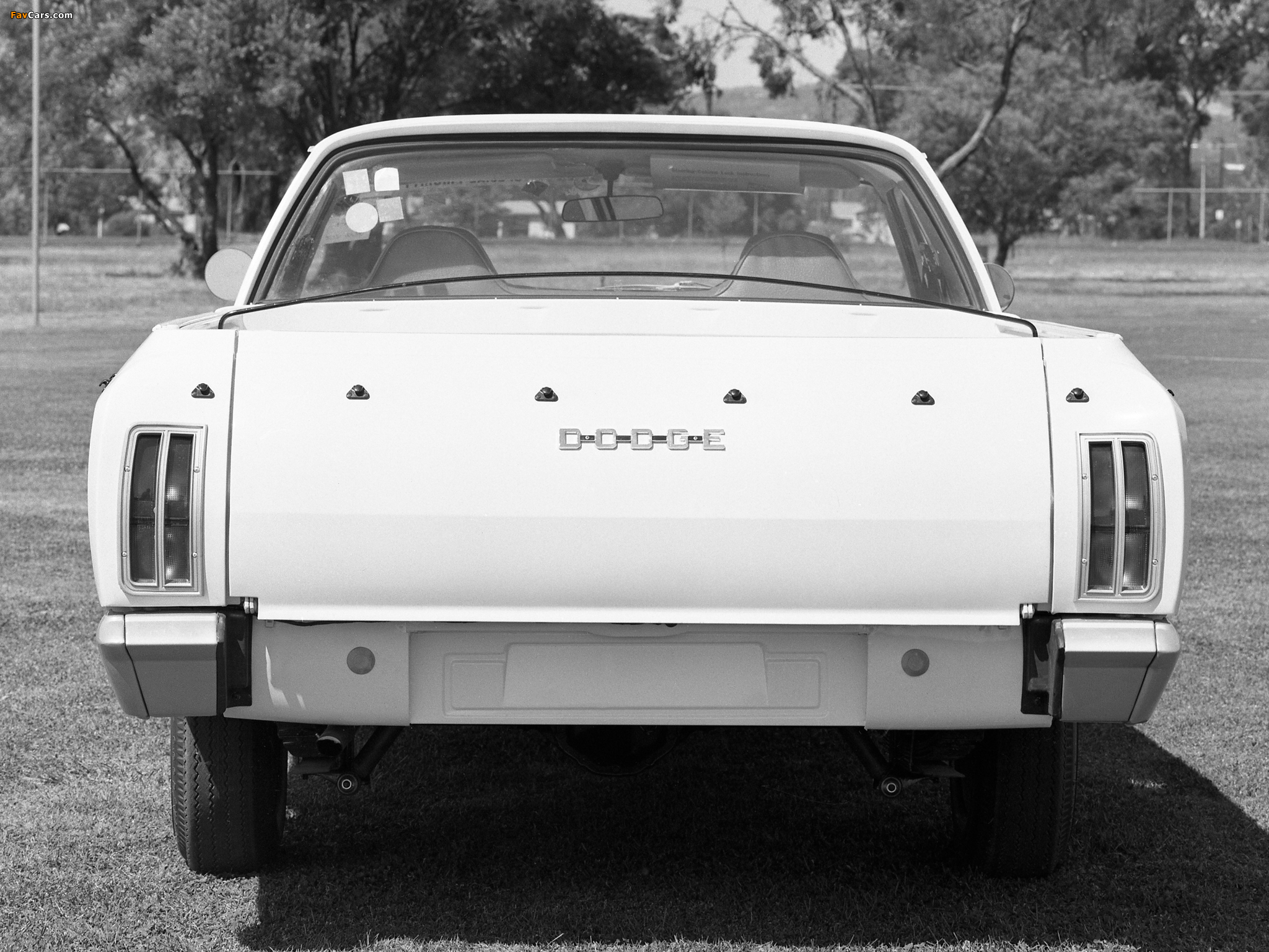 Dodge Valiant Utility (VH) 1971–73 pictures (2048 x 1536)