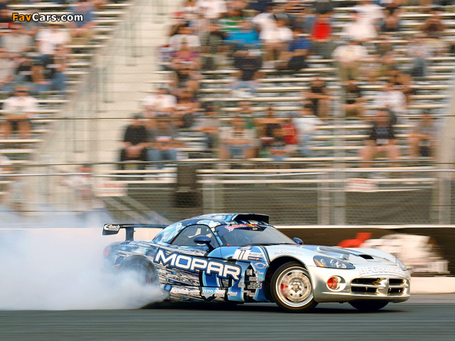 Mopar Dodge Viper SRT10 Coupe Formula Drift 2008–10 images (640 x 480)