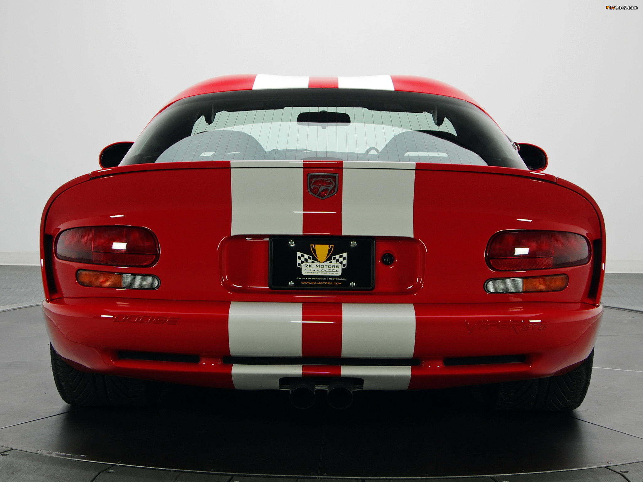 Images of Dodge Viper GTS Final Edition 2002 (2048 x 1536)