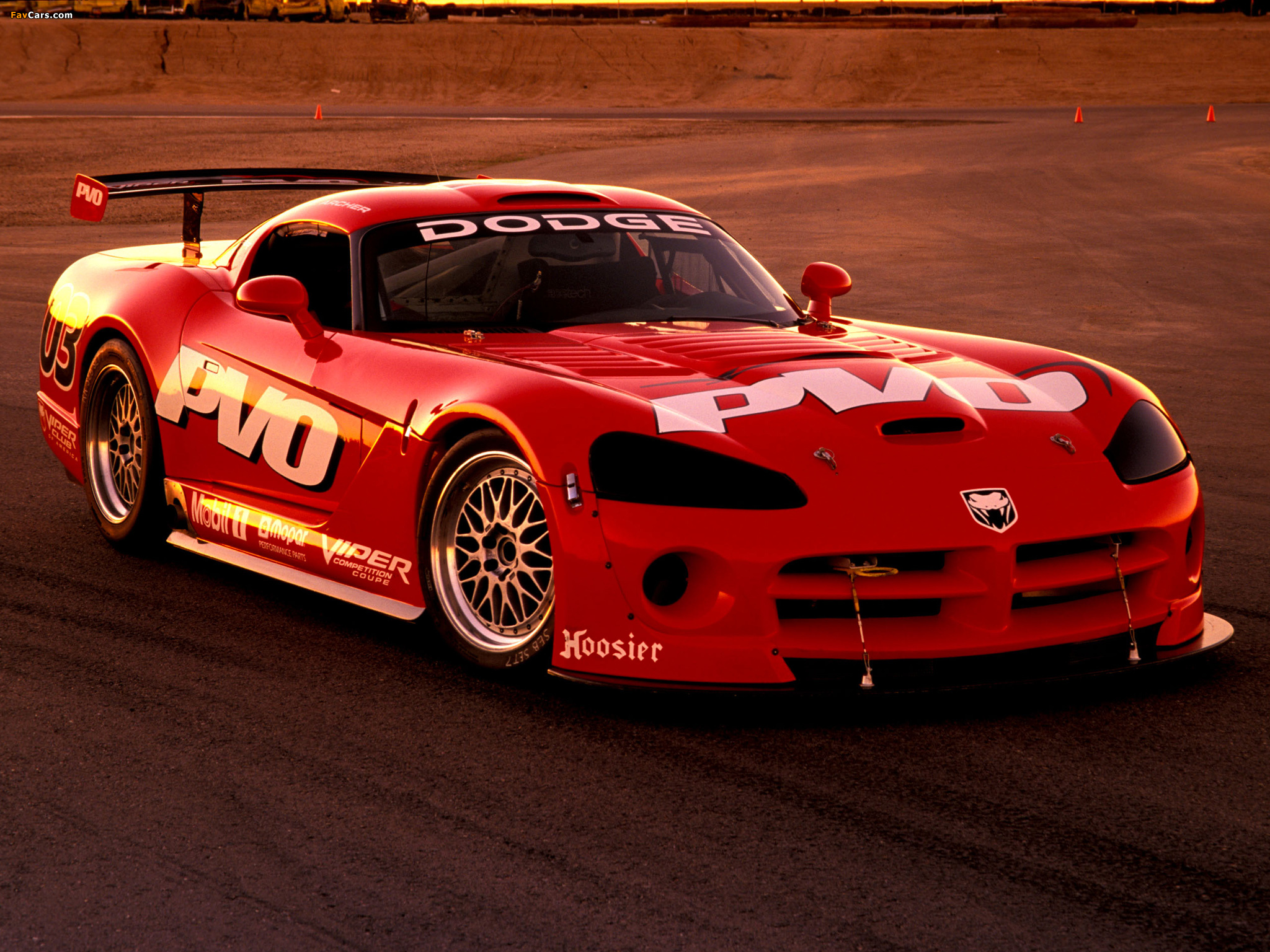 Photos of Dodge Viper SRT10 Competition Coupe 2002–07 (2048 x 1536)