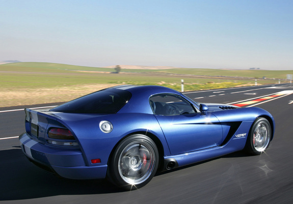 Dodge Viper SRT10 Coupe 2006–07 wallpapers